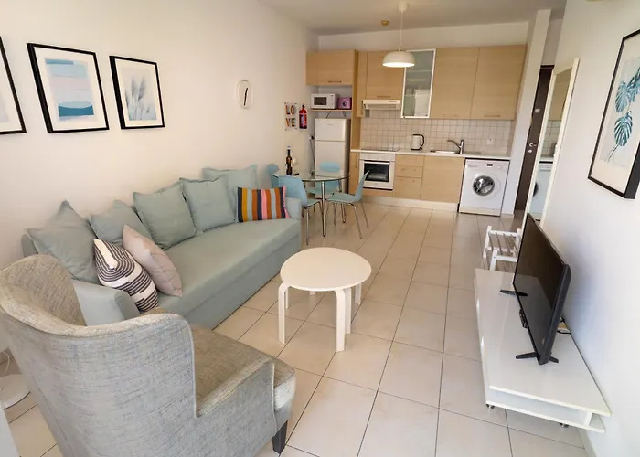 Blue Dawn Center Flat Apartment