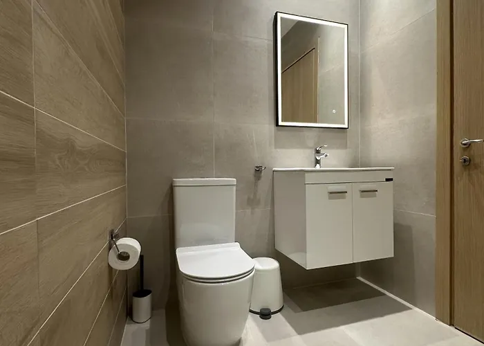 Blue Dawn Center Flat Appartamento Larnaca